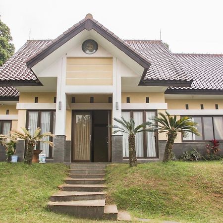 Aldeoz Villa Ciater Sarireja Buitenkant foto