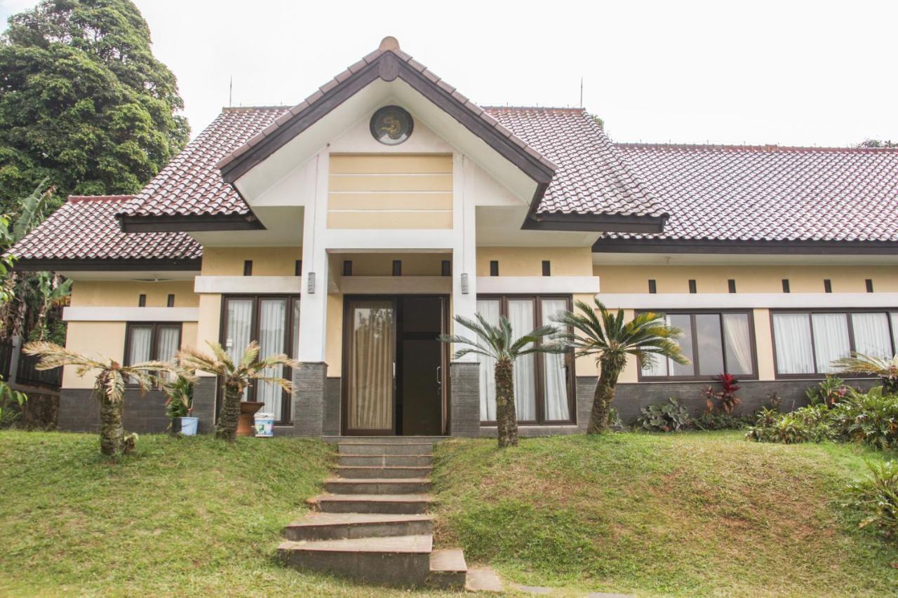 Aldeoz Villa Ciater Sarireja Buitenkant foto