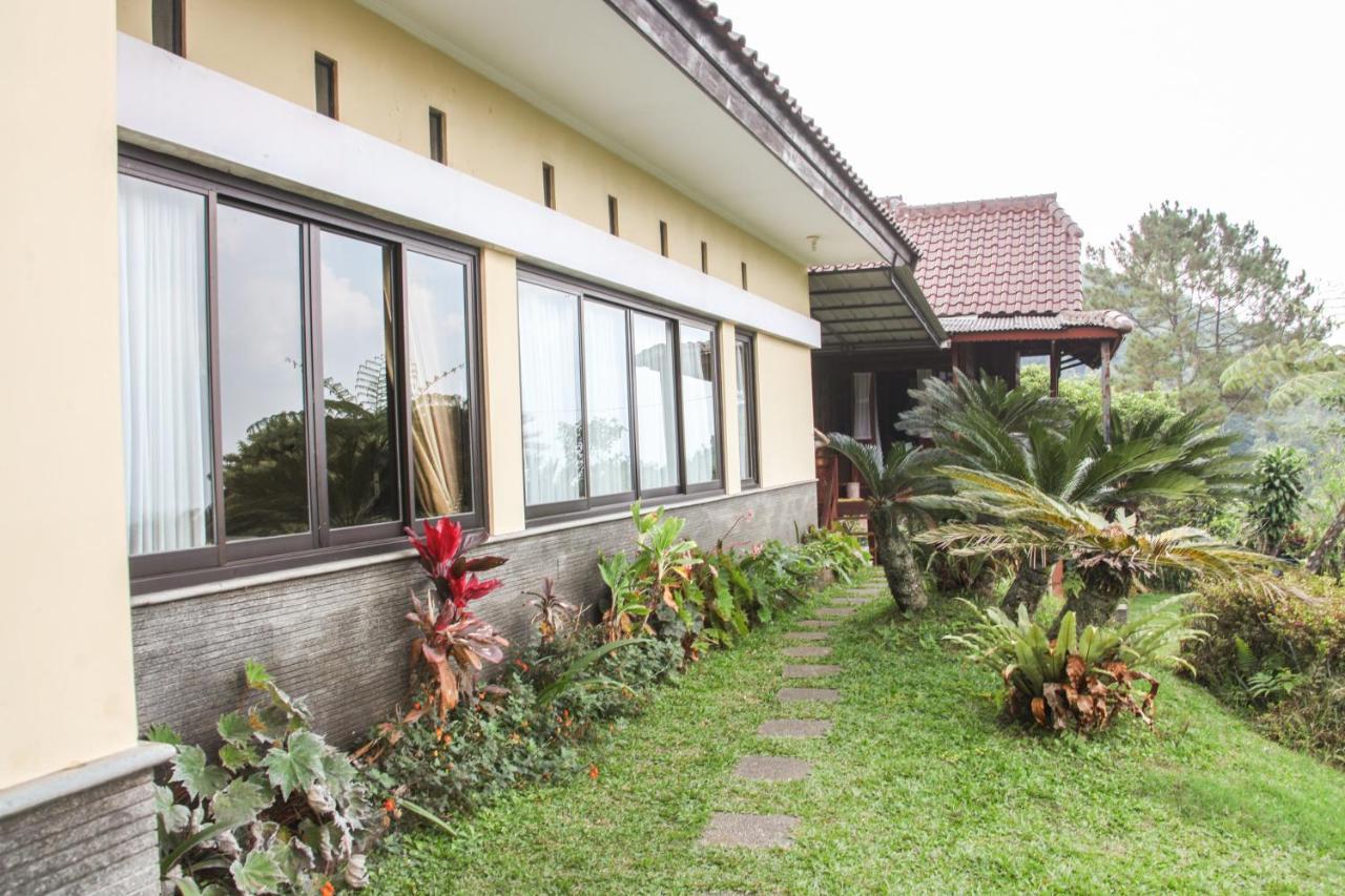 Aldeoz Villa Ciater Sarireja Buitenkant foto